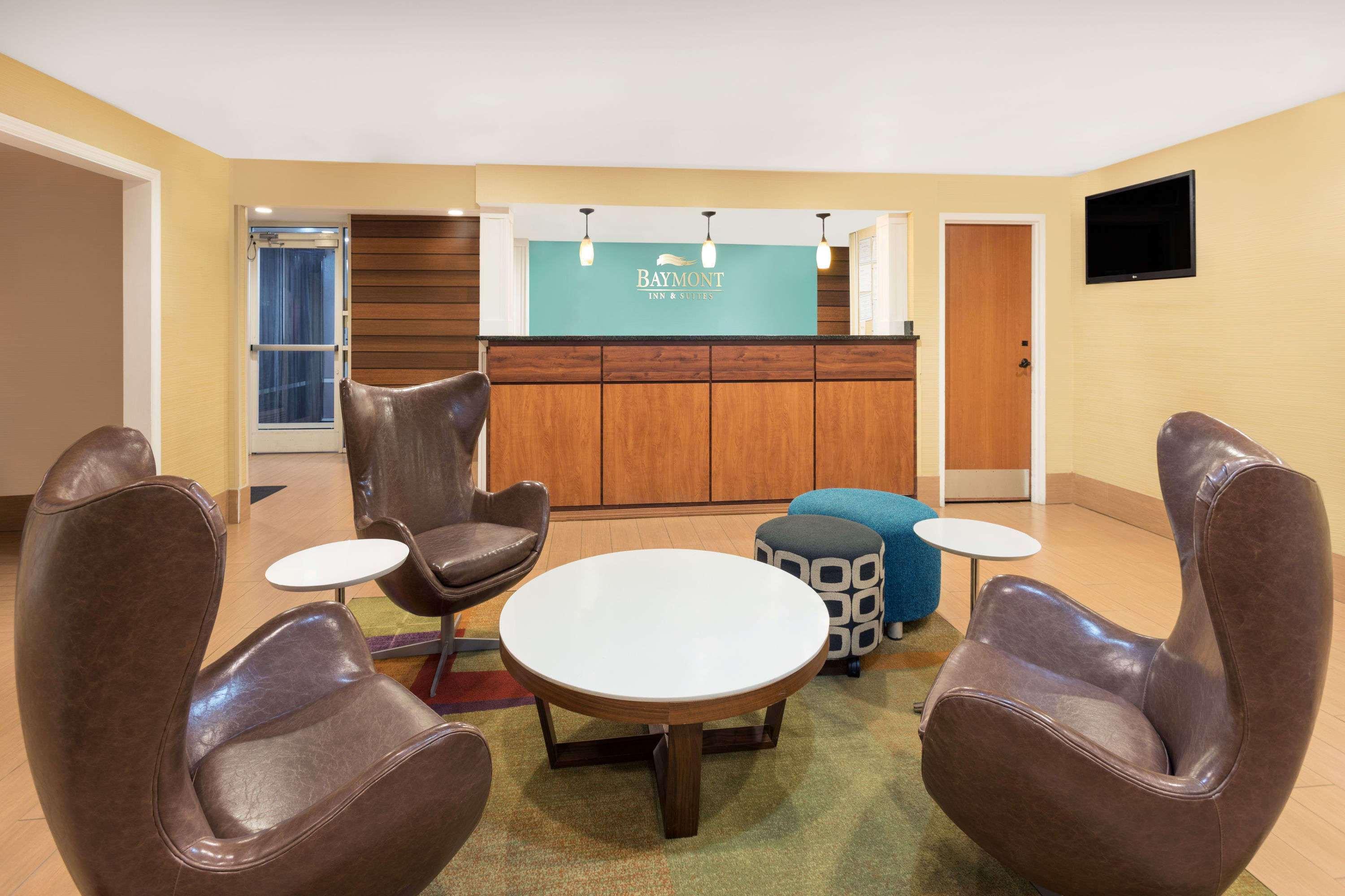 Baymont By Wyndham Savannah Midtown Экстерьер фото